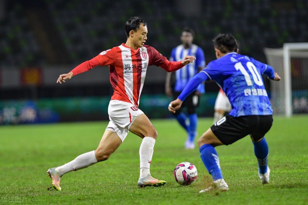 事件平历史最低!FIFA女足年终排名：中国女足降至第19 日本第8朝鲜第9FIFA女足新一期世界排名公布，中国女足下降4位至第19，亚足联第4。